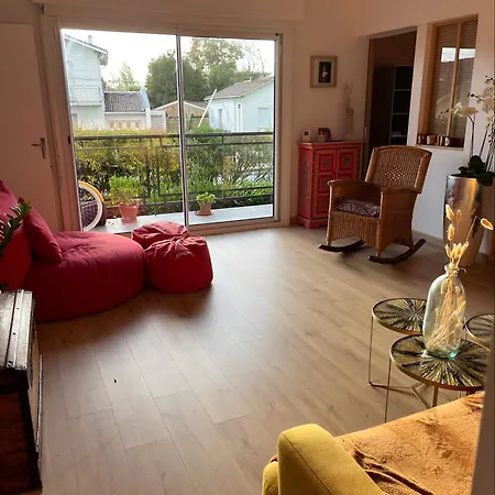 Calme & Lumineuse Avec Balcon Cauderan *